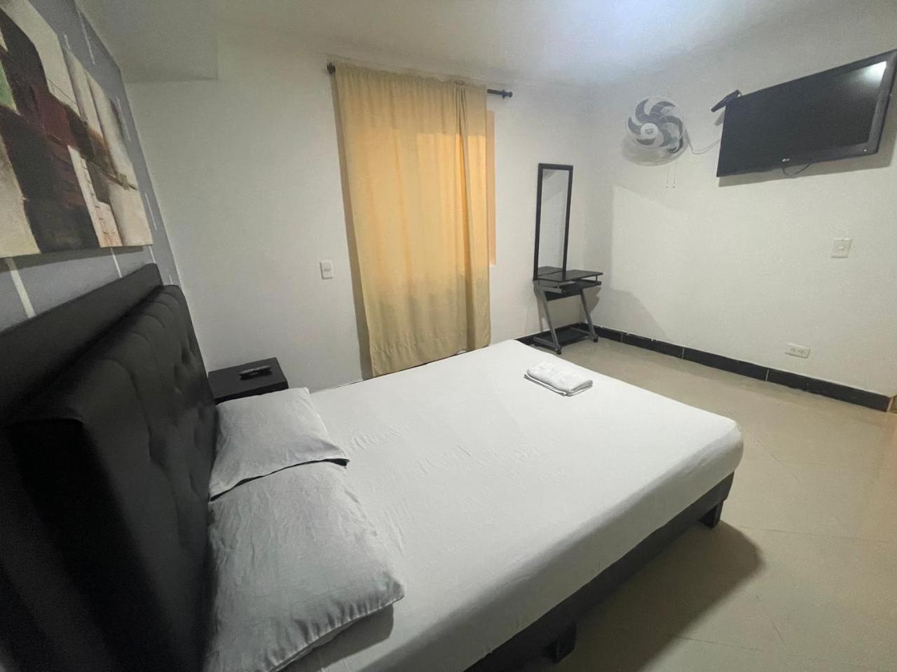 Hotel Villa Real Medellín Dış mekan fotoğraf