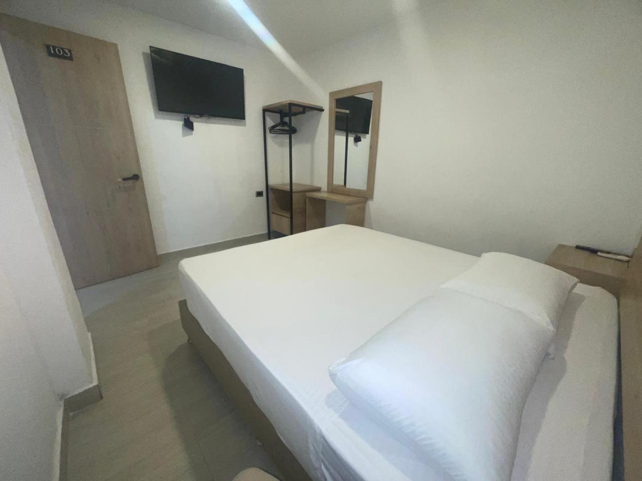 Hotel Villa Real Medellín Dış mekan fotoğraf