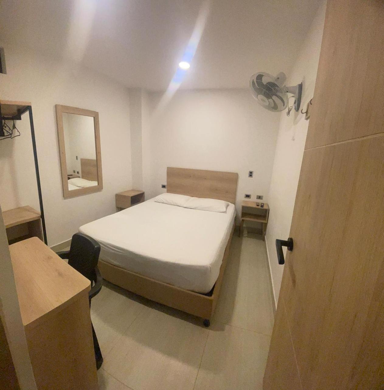 Hotel Villa Real Medellín Dış mekan fotoğraf